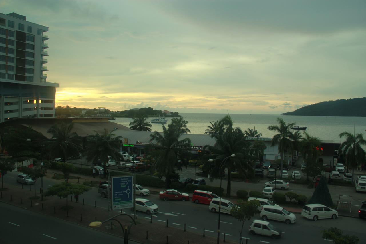 Space Cap Hotel Kota Kinabalu Extérieur photo